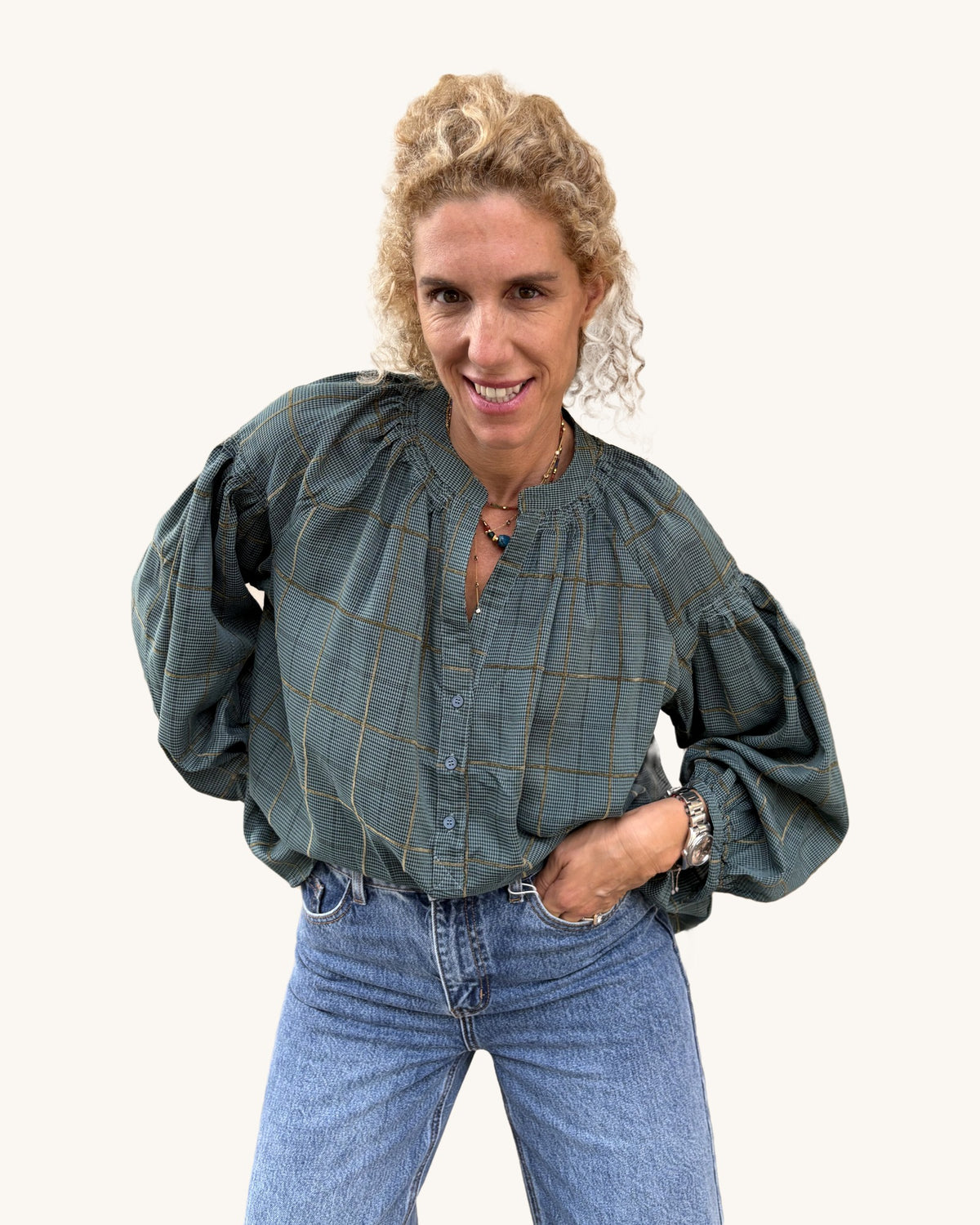 חולצה נאיה
